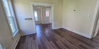 Lower 3 bedroom unit Gallery 8