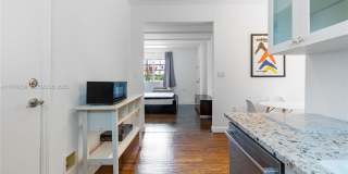 439 15th St Gallery 16