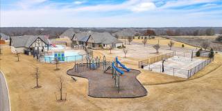 Adorable Brand New NE Edmond Gallery 30