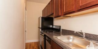 955 W Cornelia Ave Gallery 4