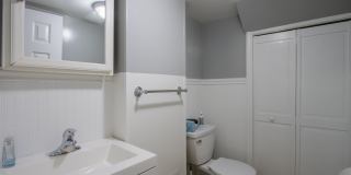32 Howland Avenue Gallery 8