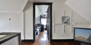GREAT OSU SOUTH CAMPUS LOCATION - Ridiculously Nice back deck and off-street parking for everyone Gallery 27