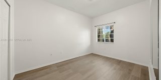 3393 NE 11th Dr Gallery 9