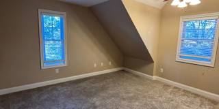 Freshly Renovated Dollhouse in Maryville!! Gallery 16