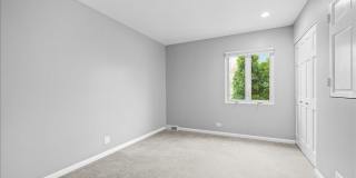 1120 N Brainard Street Gallery 12