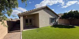 Cozy Home for Rent in East Mesa! **NEW FLOORING THROUGHOUT** Gallery 24