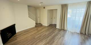 18550 Hatteras Street Gallery 28