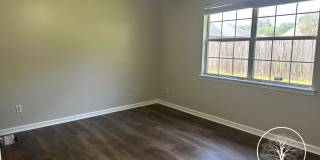 ENJOY A $500 MOVE-IN CREDIT WHEN YOU LEASE TODAY!** Gallery 13
