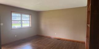 Freshly Updated Rancher w/ Detached Garage!! Gallery 5