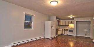 1418 N Main (Apt B) Street Gallery 2