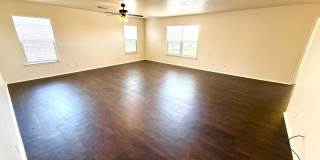 MUST SEE!! 4 Bed | 2.5 Bath | Loft | 2-Car Garage | Covered Patio! Gallery 20