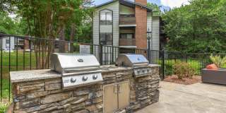 Affordable Housing - Madison Southpark Apartment Homes Gallery 8
