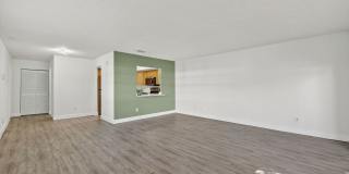 Pierce Beach Premier Apartments at Woodland Condominium Gallery 3