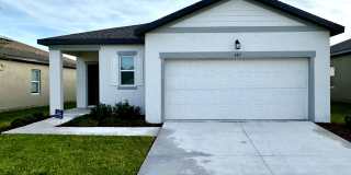 Modern Energy-Smart Living in Lake Wales! Gallery 1