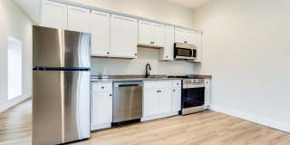 NOW LEASING - GALLERY GARDEN APTS Gallery 24