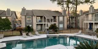 Spacious 2nd-floor condo minutes from campus Gallery 1