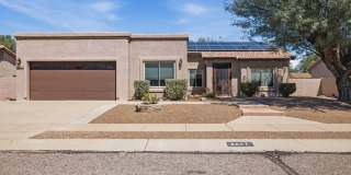 Spacious 4-Bedroom Home with Solar, Gourmet Kitchen & Backyard Oasis! Gallery 1
