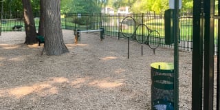 Fairlane Woods Apartments Gallery 16