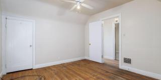 13067 Wade Street Gallery 8