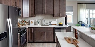 The Edge at Freehold Gallery 7