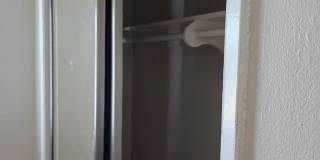 Welcome to Reeves Apartments Gallery 26