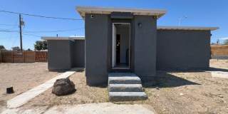 Modern Gated Home with Designer Finishes on Large Corner Lot Gallery 27