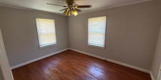 2 Bedroom House near Downtown Raleigh east of Oakwood Gallery 7
