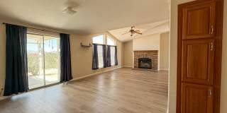 29 Palms Home with Garage Gallery 17