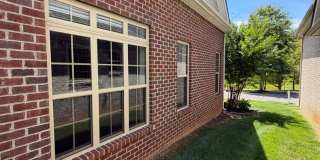 Spacious 4 Bedroom 2 1/2 Bath Home For Rent in Sango Area! Gallery 5