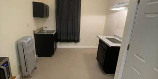 Room available in rooming house - Brockton Gallery 1