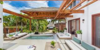 Diamond Head Villa: Luxury Gold Coast Retreat w/ Pool, Jacuzzi & Beach Access Gallery 1