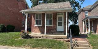 Charming 1-Bedroom Home in Quincy’s German Historic District Gallery 1