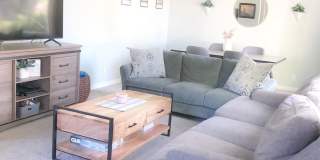 Charming & Cozy 3BR Home with Modern Touches in Quiet Des Moines Neighborhood Gallery 3