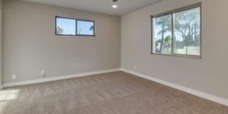 4 Bedroom, 3 Baths, includes 2 Master Suites Just 1-Mile from ASU Gallery 27