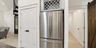 4052 Poets Trail Gallery 18