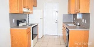 1726 18TH Ave NE, Hickory Gallery 1