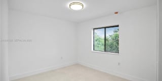 5823 NW 30th ave Gallery 14