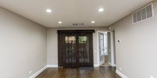 2036 N Larrabee St Gallery 2