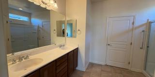 55+ Del Webb home in Somersett Gallery 19