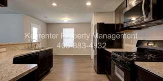Beautiful 3-Bedroom Home with Easy Access to I-35 & I-240 Gallery 10