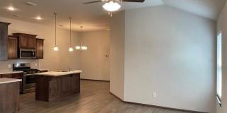 2525 North creek Lane Gallery 1