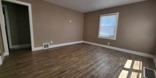 Spacious 2-Bedroom, 1-Bathroom Home AVAILABLE NOW!! Gallery 4
