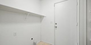 1830 N CENTER Avenue Gallery 16