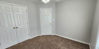 HOLLY CHASE Gallery 22
