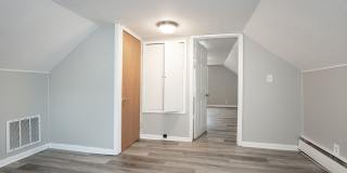 3 bedroom/1 bath Single House! Gallery 17