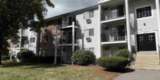 385 Huse Road Gallery 1