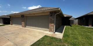 3 Bedroom 2 Bathroom 2 Car Garage Duplex In Moore Gallery 3