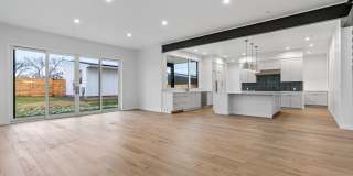 LUXURY LIVING 5 Bed 5 Bath New Home Located In Boulder- Available now! Gallery 7