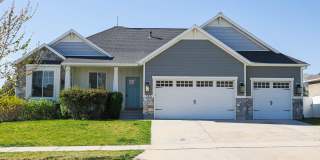 3 bedroom, 2 bathroom Saratoga Springs Home Gallery 1