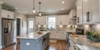 3 Bed/2.5 Bath-Modern Home-Minutes from Downtown Gallery 5